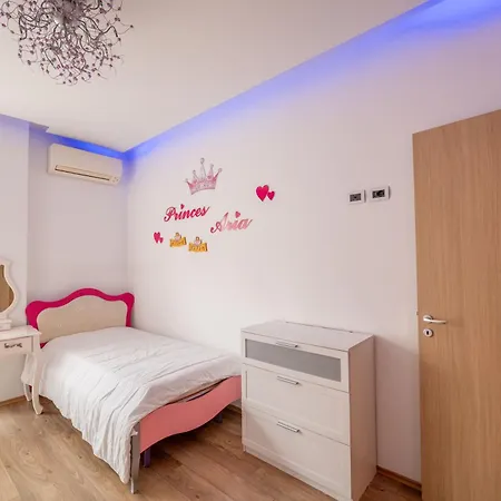 Tirent Apartment-spacious 2-bedroom In Delijorgji Apartment Tirana