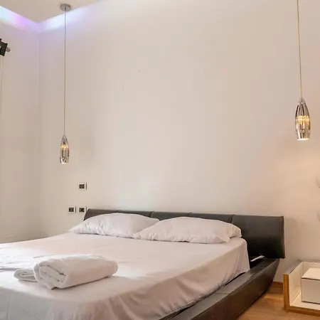 Tirent Apartment-spacious 2-bedroom In Delijorgji