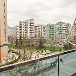 Tirent Apartment-spacious 2-bedroom In Delijorgji