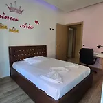 Apartament Tirent Apartment-spacious 2-bedroom In Delijorgji Tirana