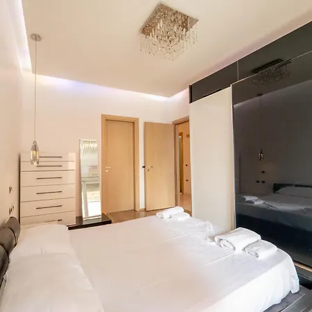 Tirent Apartment-spacious 2-bedroom In Delijorgji
