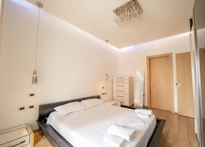 公寓 Tirent Apartment-spacious 2-bedroom In Delijorgji *